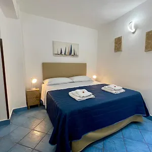 Blu Bordonaro , Cefalù Italia